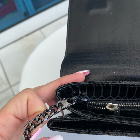 Casadei Patent Python Snakeskin Embossed Leather Clutch Black - Picture 14 of 16